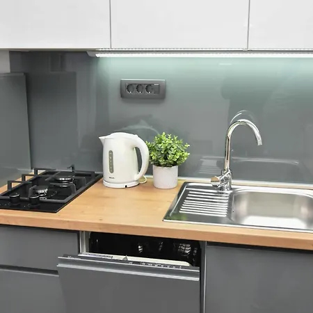 Apartament * グラダツ